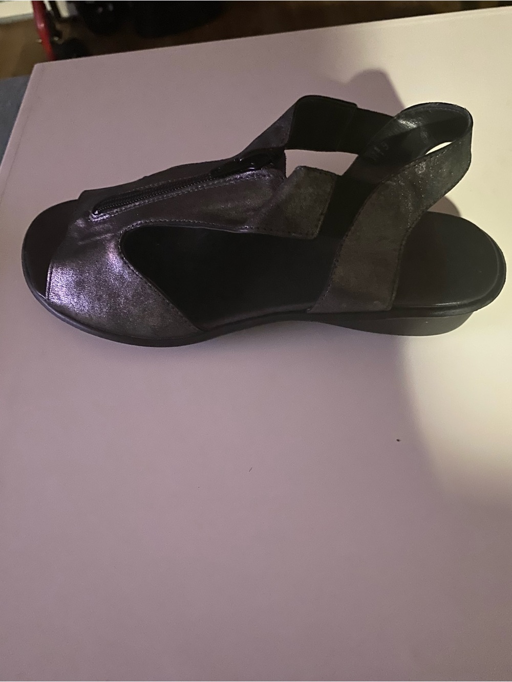 Vaneli Women's Metallic Gray Slingback With Zipper Sandals Size 6.5W